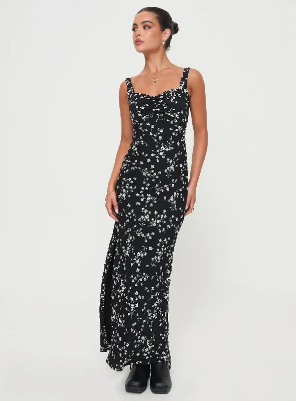 Mahlari Maxi Dress Black / Floral